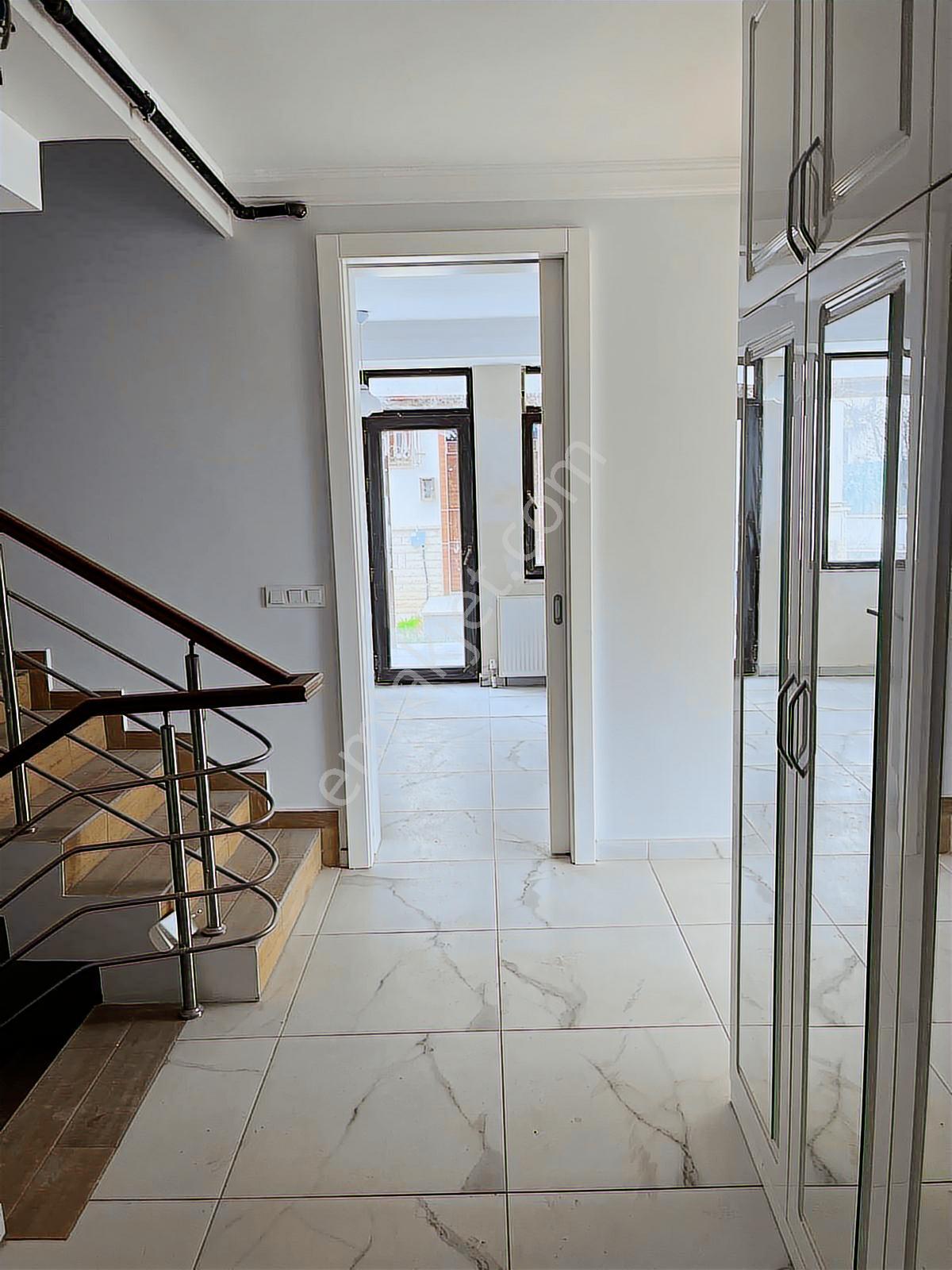 Cb Sıtkı Şimşek'ten Doktorlar Sitesinde Tamamen Yenilenmiş Villa - Görsel 23