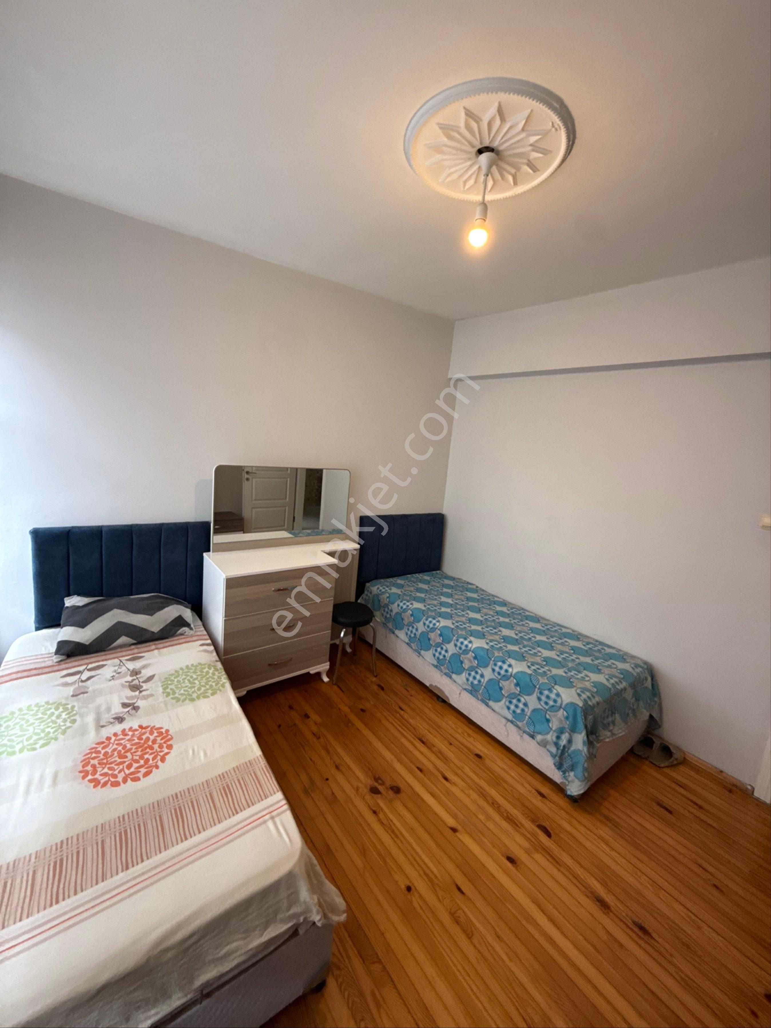 Ciftlik Mahallesinde İci Temiz Esyalı Kiralık Daire - Görsel 27