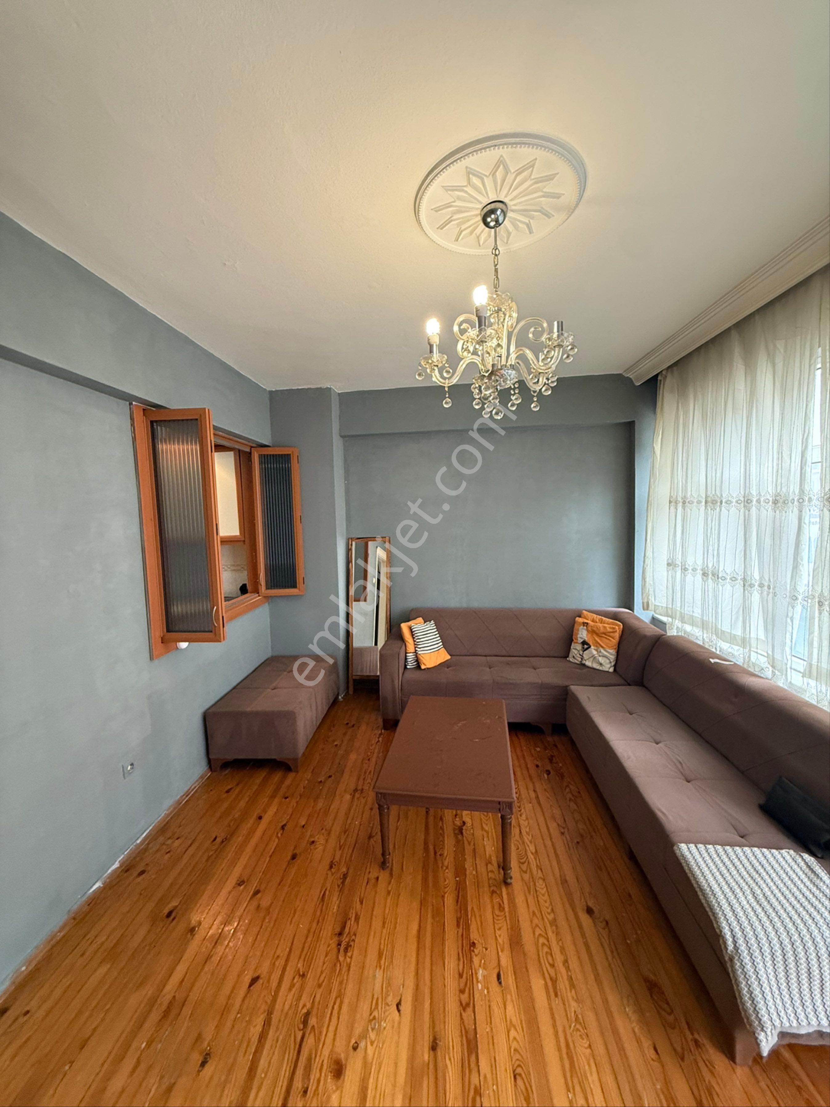 Ciftlik Mahallesinde İci Temiz Esyalı Kiralık Daire - Görsel 5