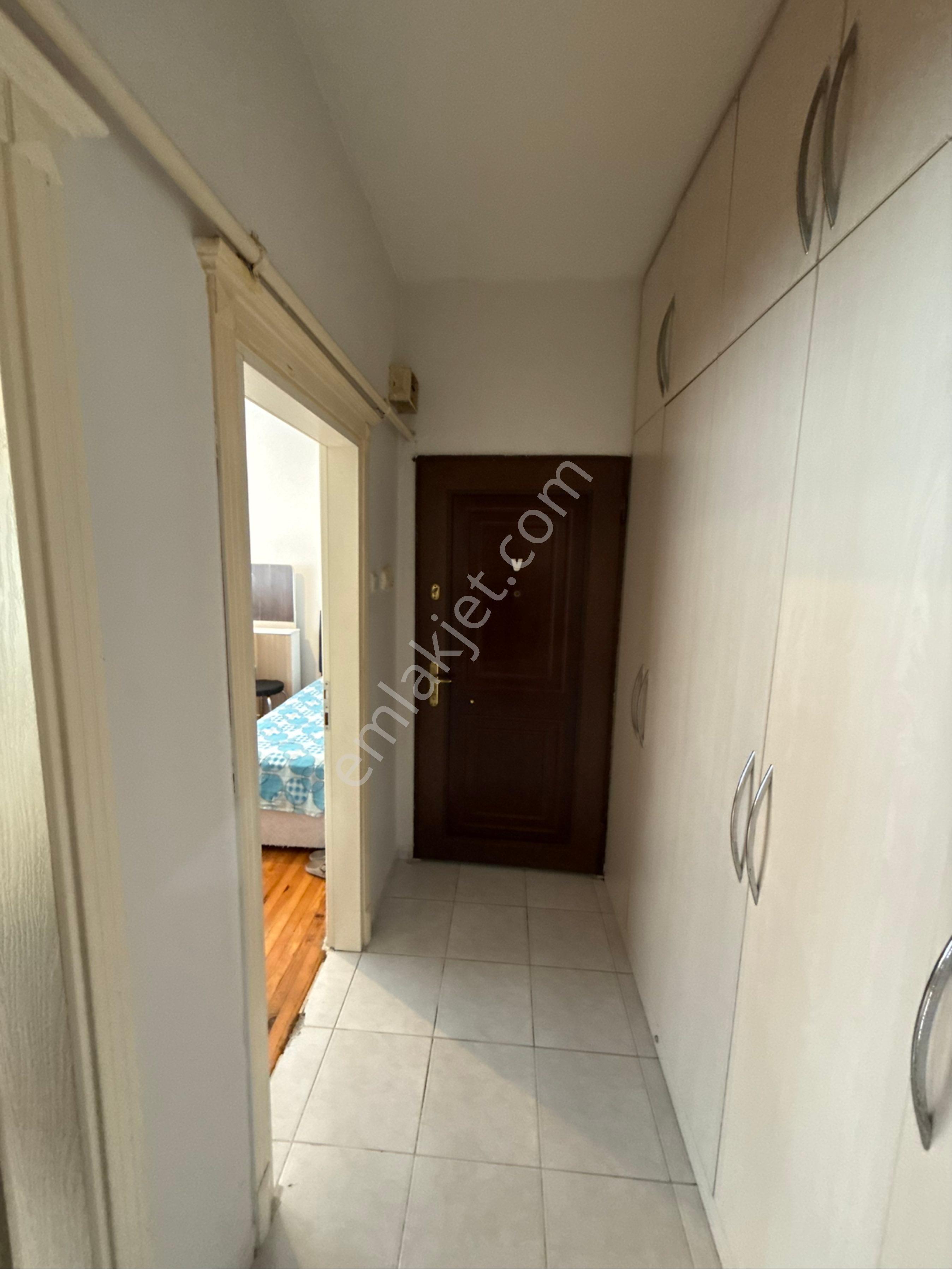 Ciftlik Mahallesinde İci Temiz Esyalı Kiralık Daire - Görsel 12
