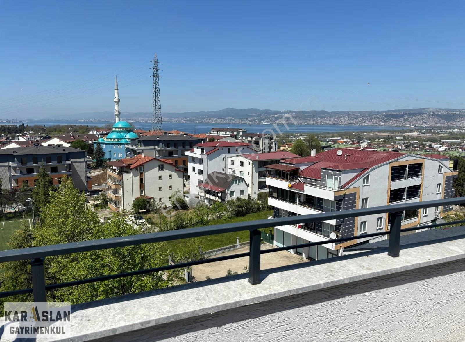 Başiskele Yeşilyurtta Asansörlü Deniz Manzaralı Satılık 4+1daire - Görsel 17