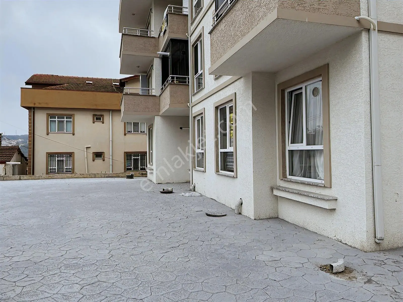 Kemalpaşada Tek Tapuda 2 Adet 1+1 Hazır Kiracılı Yatırım Fırsat - Görsel 12