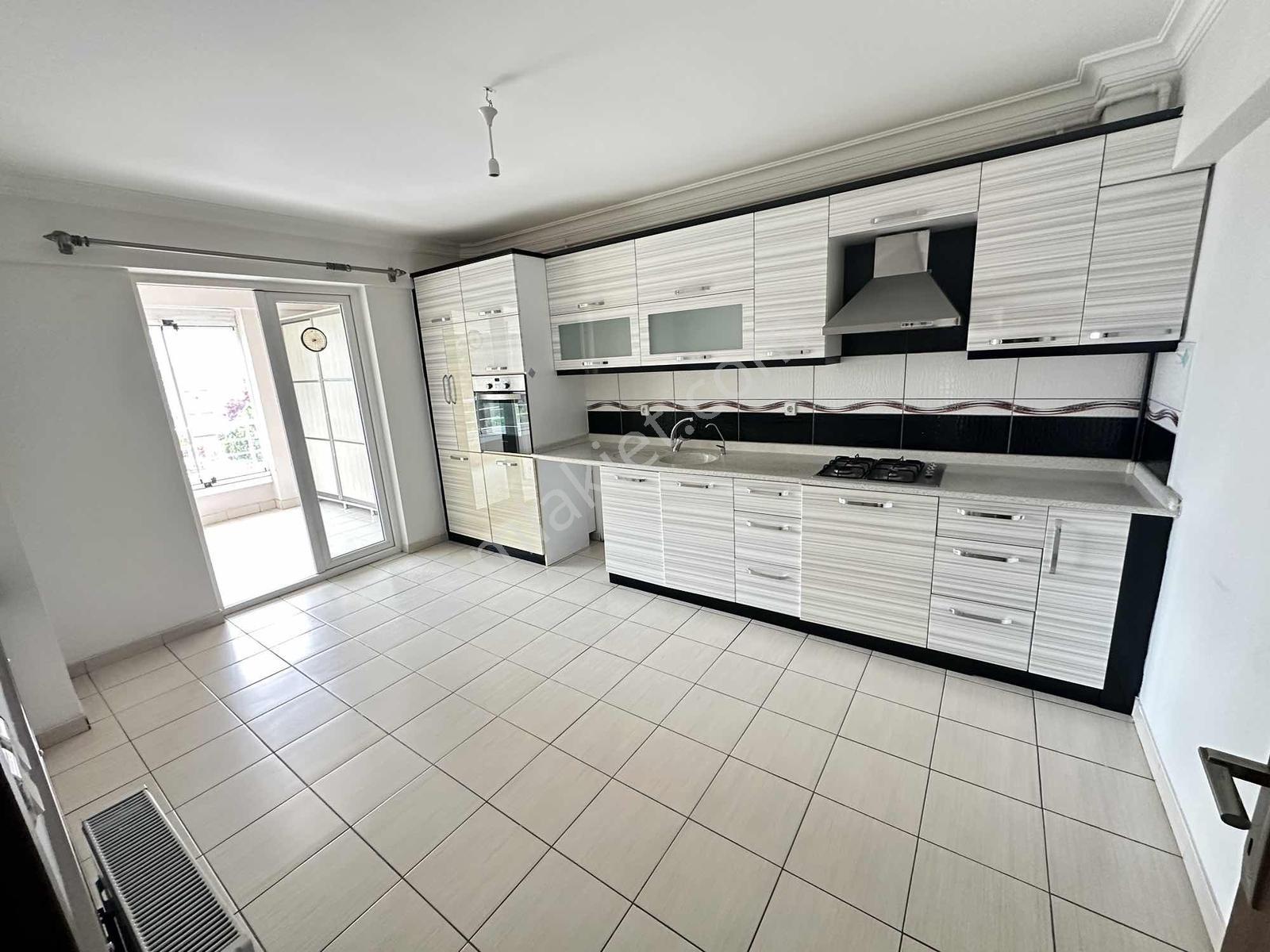 Ertuğrul Gazi Mah Şelale Park Evlerinde 4+1 Kiralık - Görsel 6
