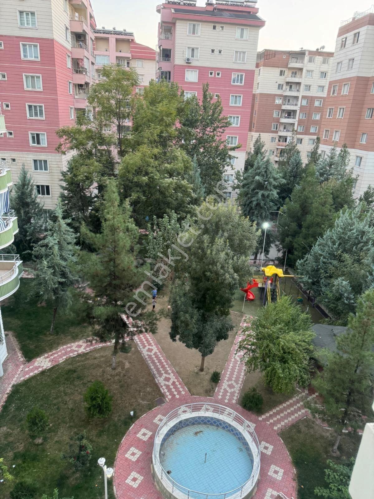Emlak 72'den Gültepe Su Parkının Yanında Satılık 4+1 Daire