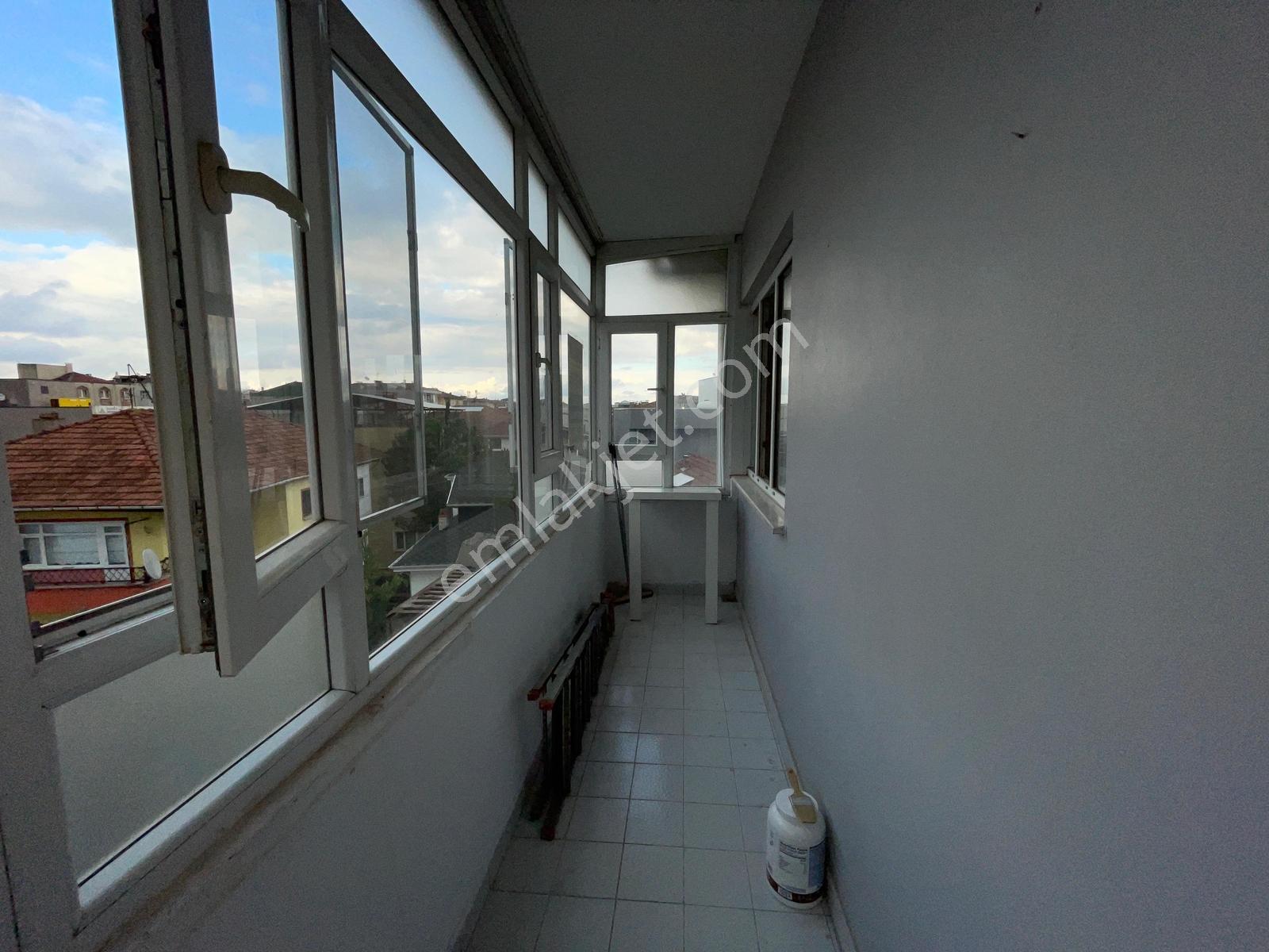 Cumhuriyet Mah. Muhtarlık Yanı Üç Cepheli Balkonlu Ferah Kiralık - Görsel 13