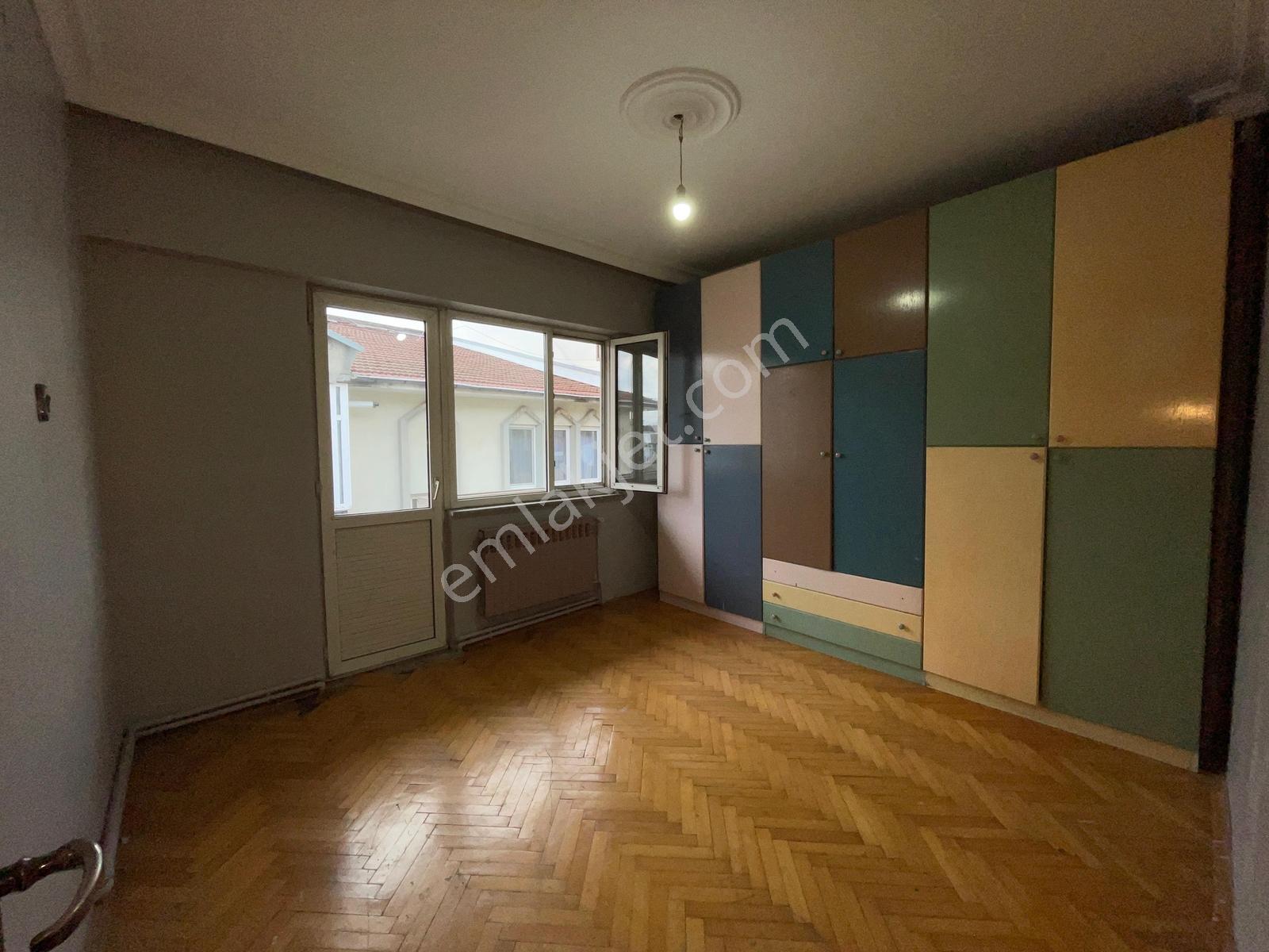 Cumhuriyet Mah. Muhtarlık Yanı Üç Cepheli Balkonlu Ferah Kiralık - Görsel 23