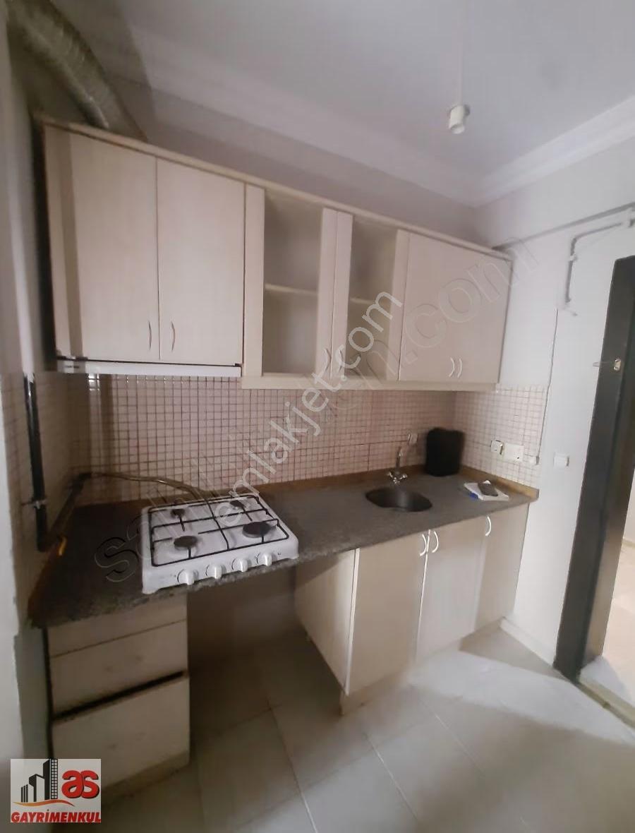 As Emlak'tan Yenibağlar Mh.kombili Balkonlu Kiralık 1+1 - Görsel 9