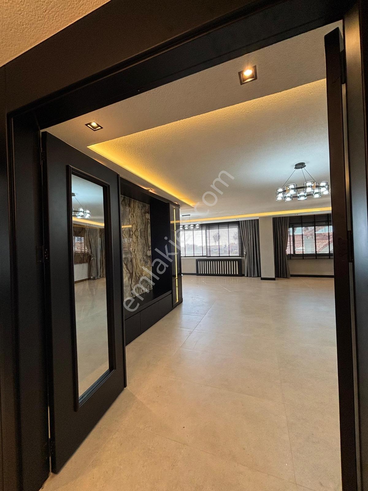 Adonis'te 280 M2 İçi Full Yenilenmiş Satılık Lüks Daire. - Görsel 13