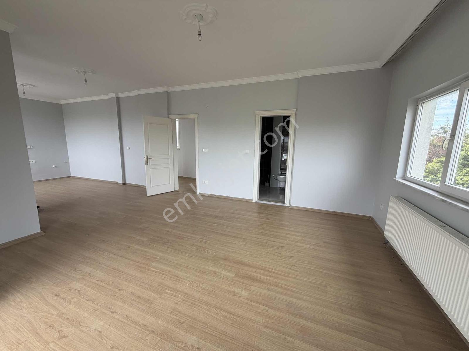 Büyükçekmece Tepekent Sitesinde Kiralık Müstakil Villa - Görsel 23