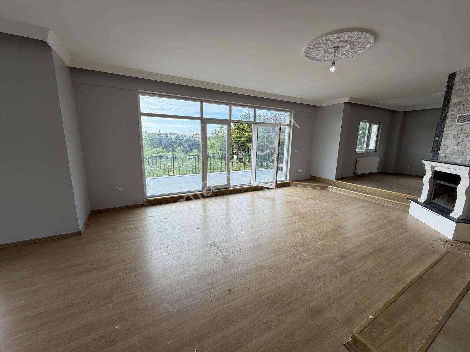 Büyükçekmece Tepekent Sitesinde Kiralık Müstakil Villa - Görsel 30
