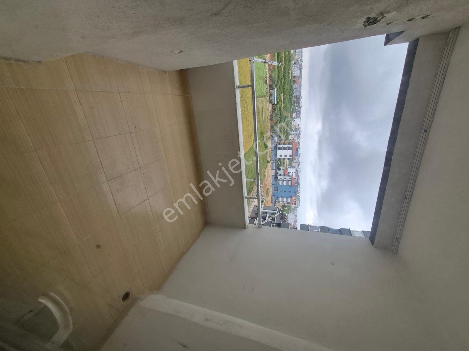 Döşemealtı Serinevler Sitesinde Havuzlu Katta Kiralık 2+1 Daire - Görsel 10