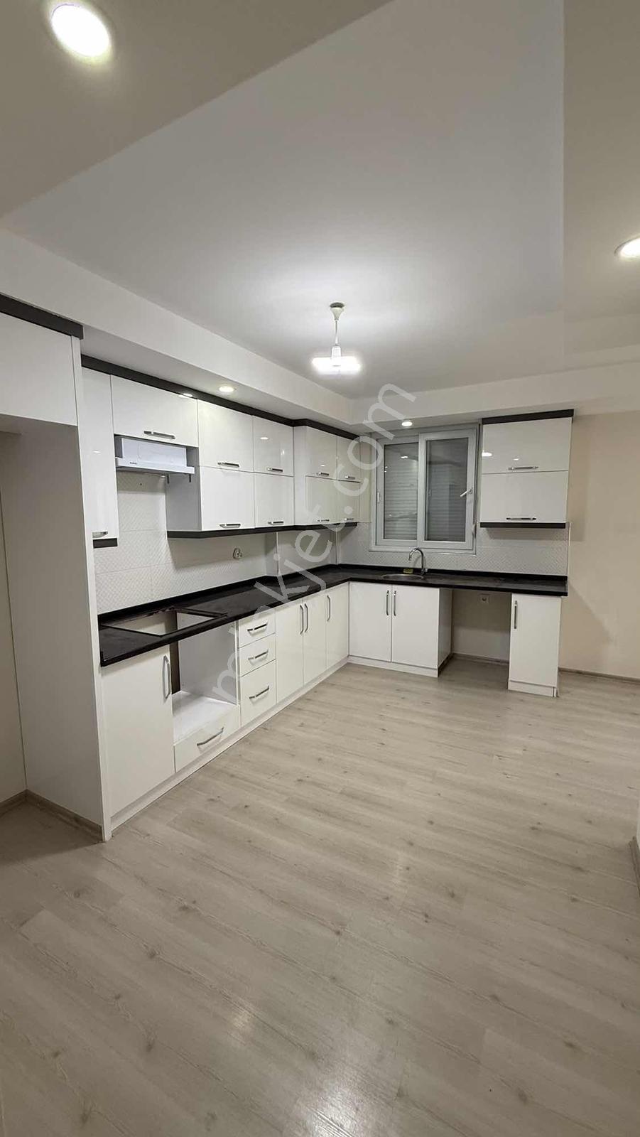 Oğuzlar Emlak'dan Antalya Demre Merkezde Kiralık 3+1 Daire - Görsel 24