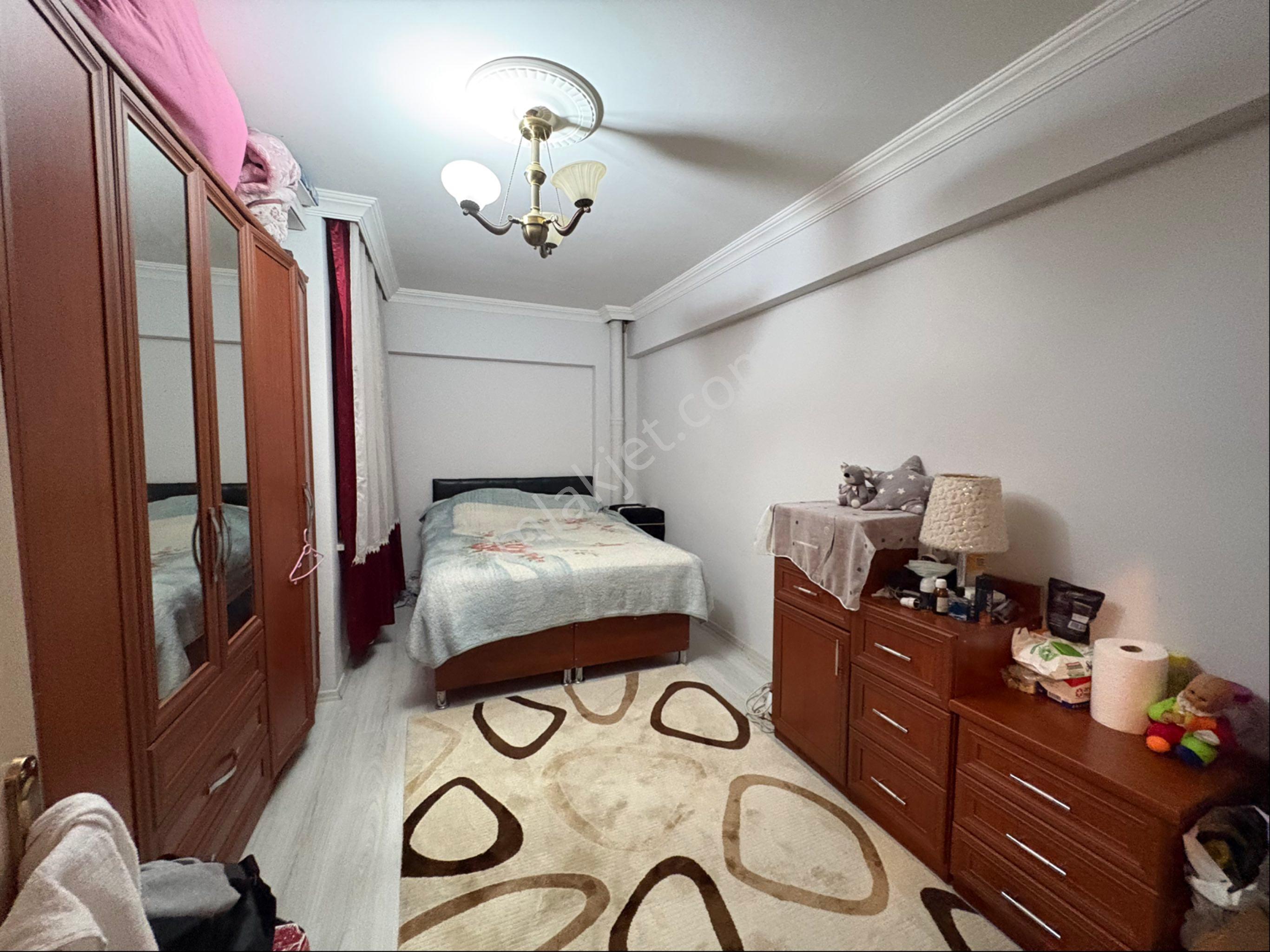 B&u Gayrimenkul'den Çarşıya Yakın Satılık İskanlı 2+1 - Görsel 12