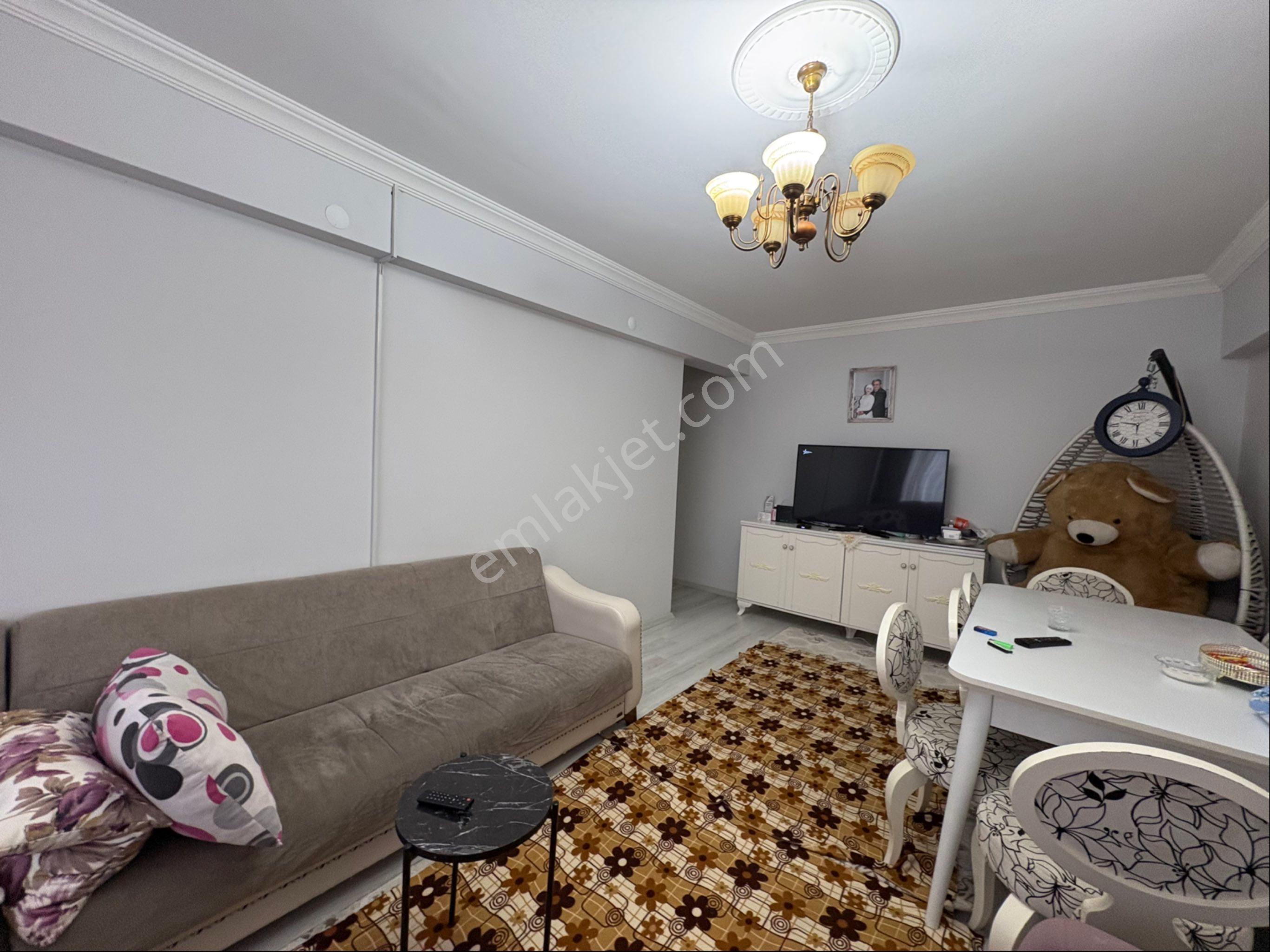 B&u Gayrimenkul'den Çarşıya Yakın Satılık İskanlı 2+1 - Görsel 4