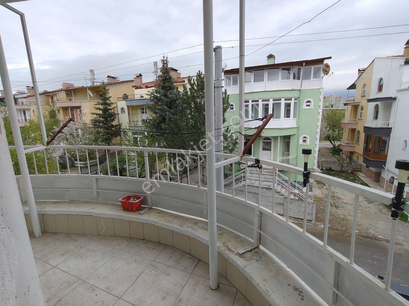 Gümüşkentte Satilik 5+1 Full Bakimli Villa - Görsel 28