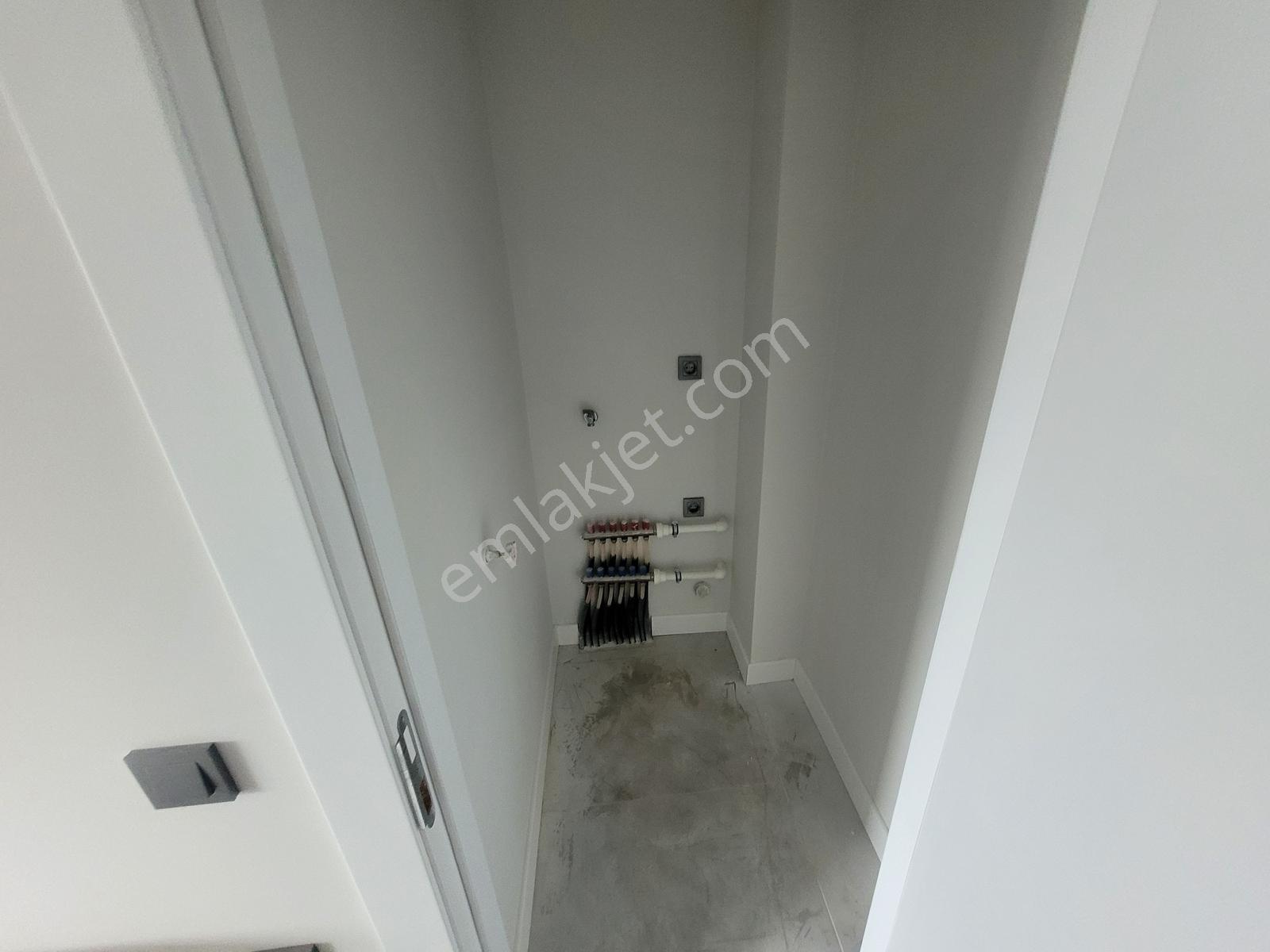 Şehrin Merkezinde Mükemmel Konum Full Yapılı Satılık 2+1 - Görsel 15