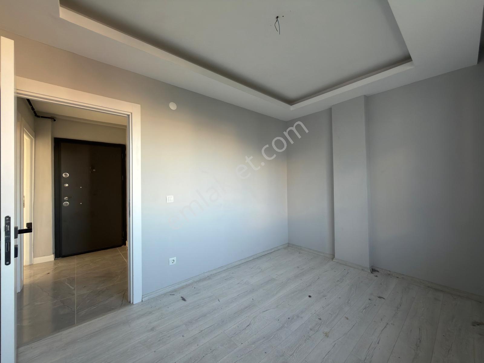 Salon Mutfak Ayrı / Tramvaya Yakın / Çok Geniş 1+1/ Remax Gökhan - Görsel 18