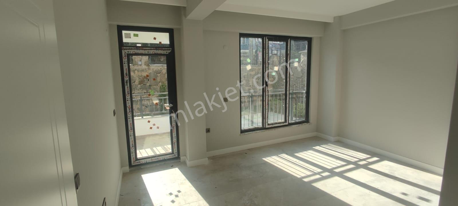 Deniz Manzaralı Şömineli Asansörlü Bahçe Dublex Kiralık Daire - Görsel 8