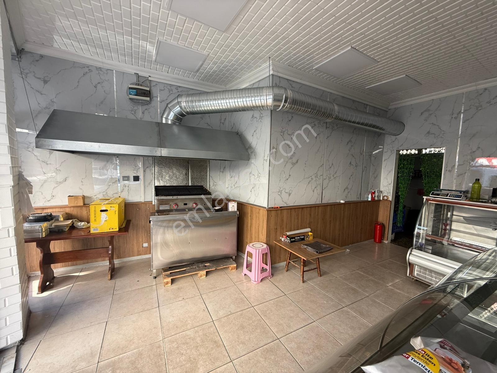 Buca Şirinyer'de Cadde Üzeri Kiralık Dükkan İşe Hazır Konum - Görsel 5