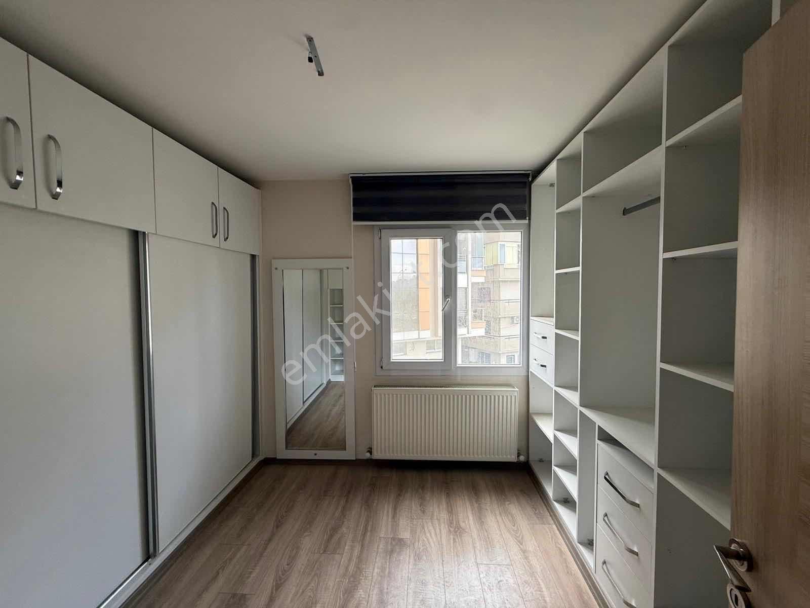 Bostanlı'da Satılık 2+1 Daire - Görsel 17