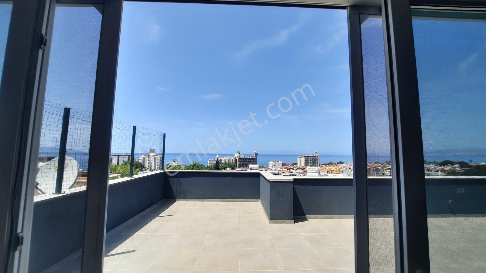 Güzelçamlı Merkezde Deniz Manzaralı Kiralık 1+1 Çatı Katı - Görsel 2