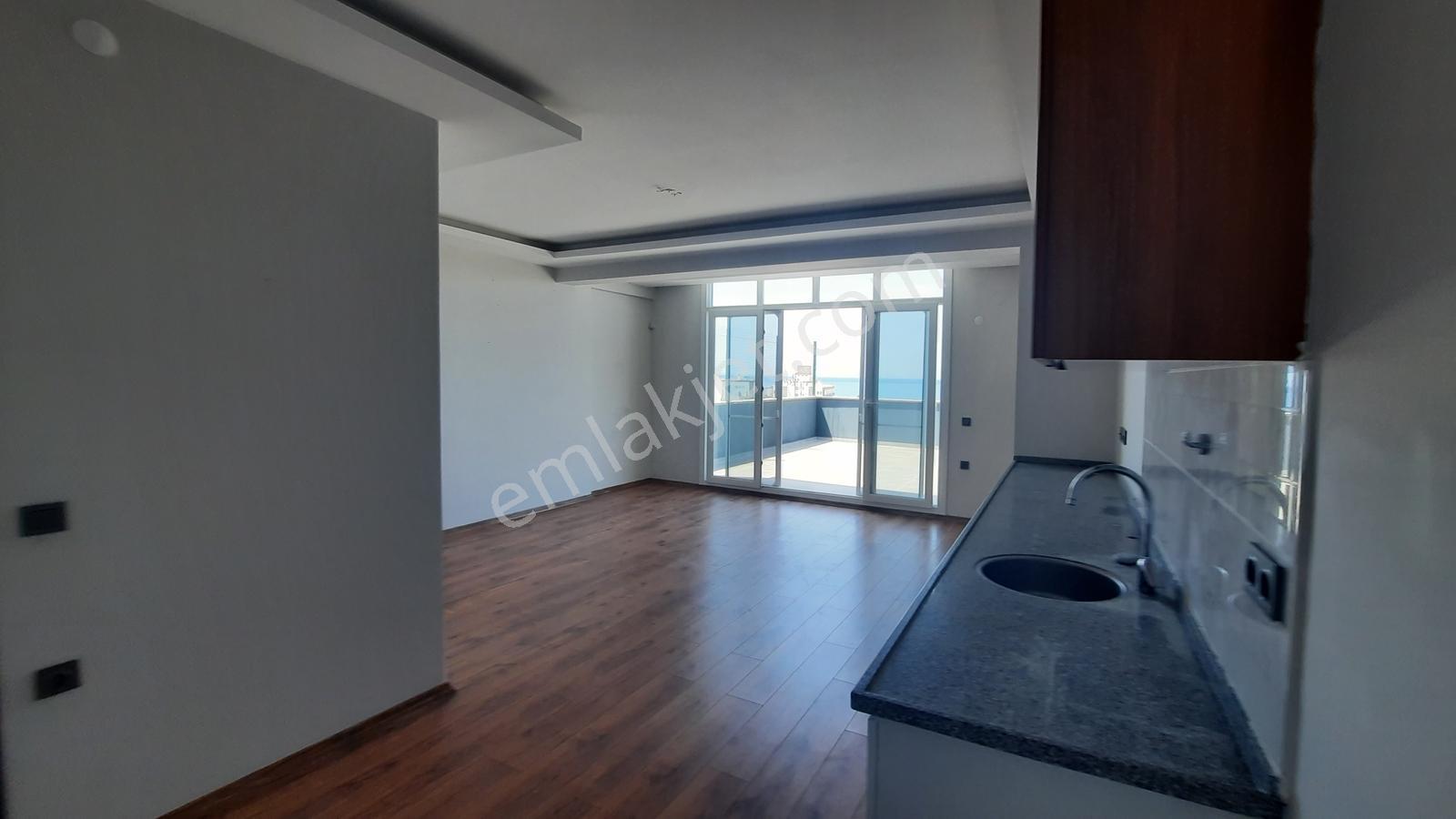 Güzelçamlı Merkezde Deniz Manzaralı Kiralık 1+1 Çatı Katı - Görsel 9