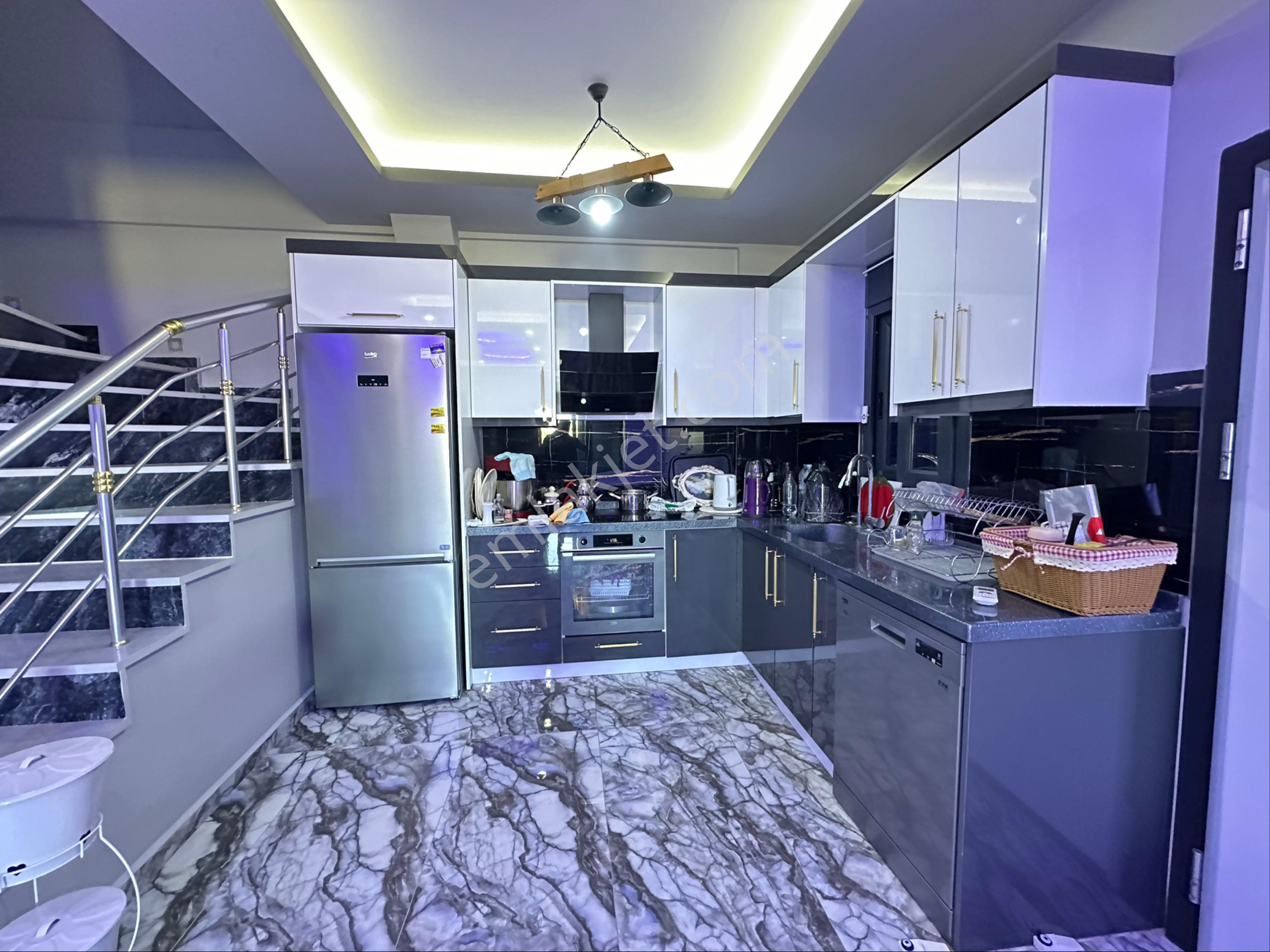 Didim Efelerde Kelepir Villa 4+1 Kış Bahçeli Merkezi Konumda - Görsel 11