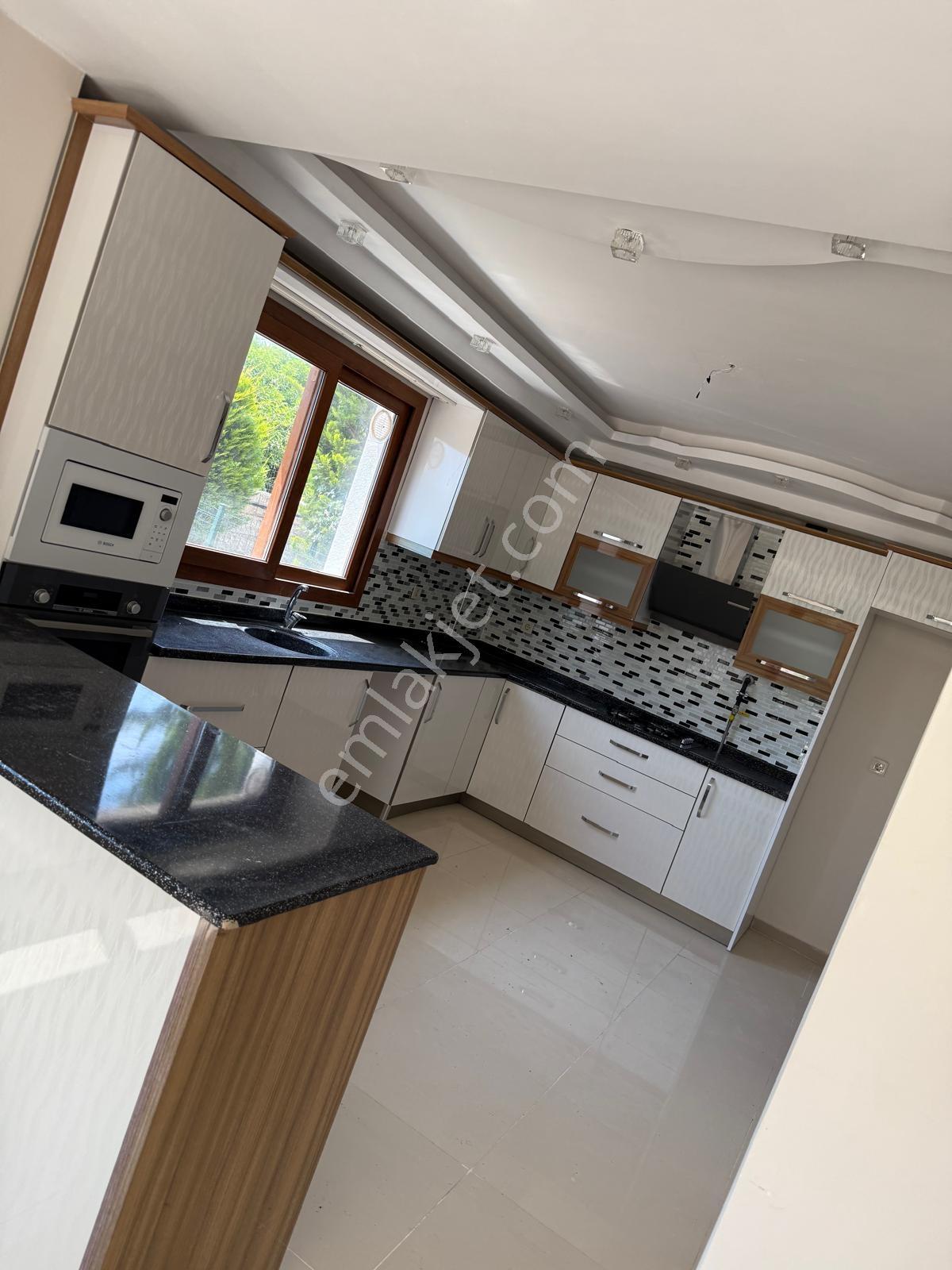 Kuyulukta 5+1 Tripleks Kendine Ait Havuzlu Kiralık Villa - Görsel 2