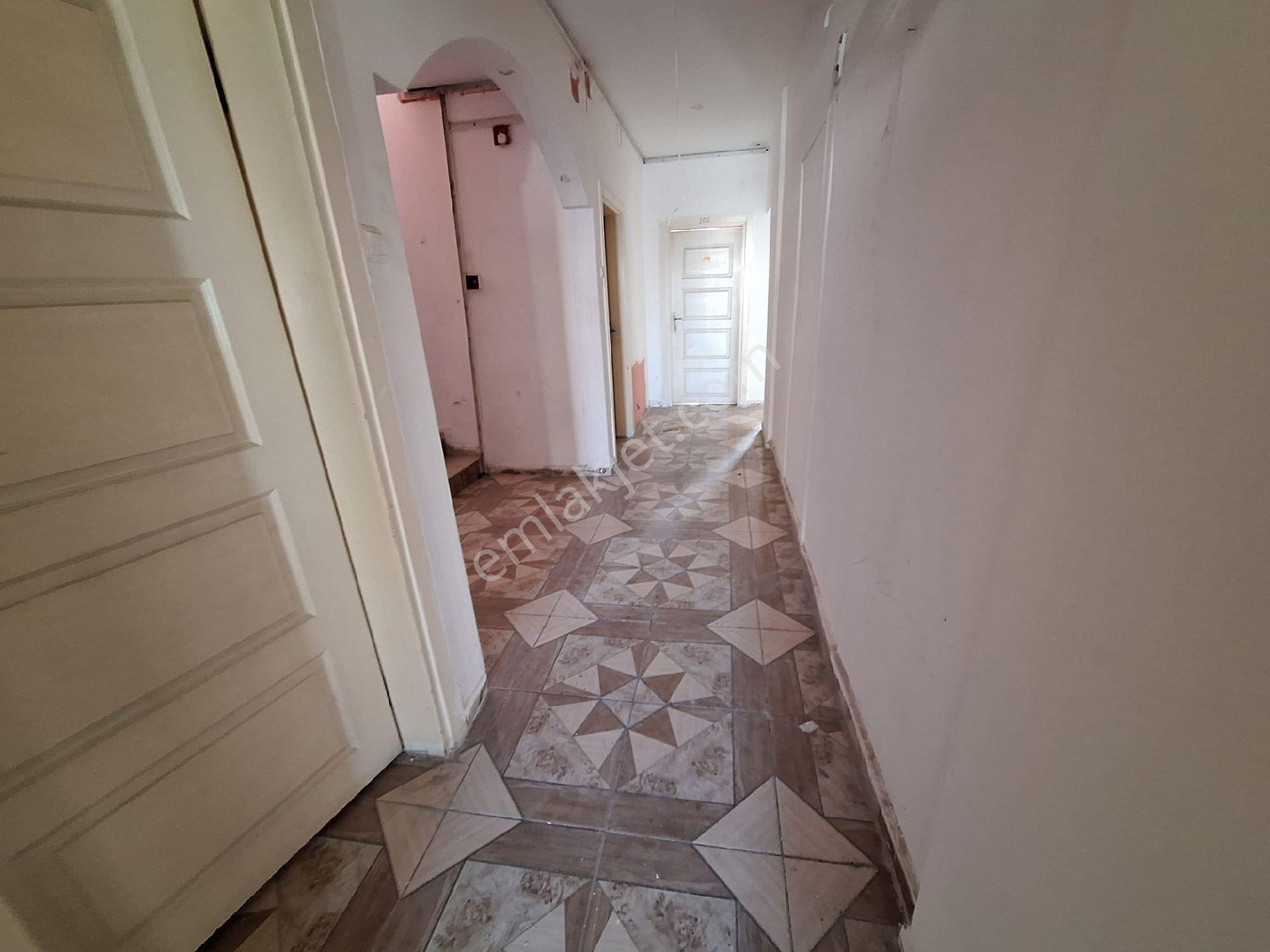 Arca;şehir Merkezi Oteller Bölgesinde 16 Odalı 600m2 Kapalı Alan - Görsel 26