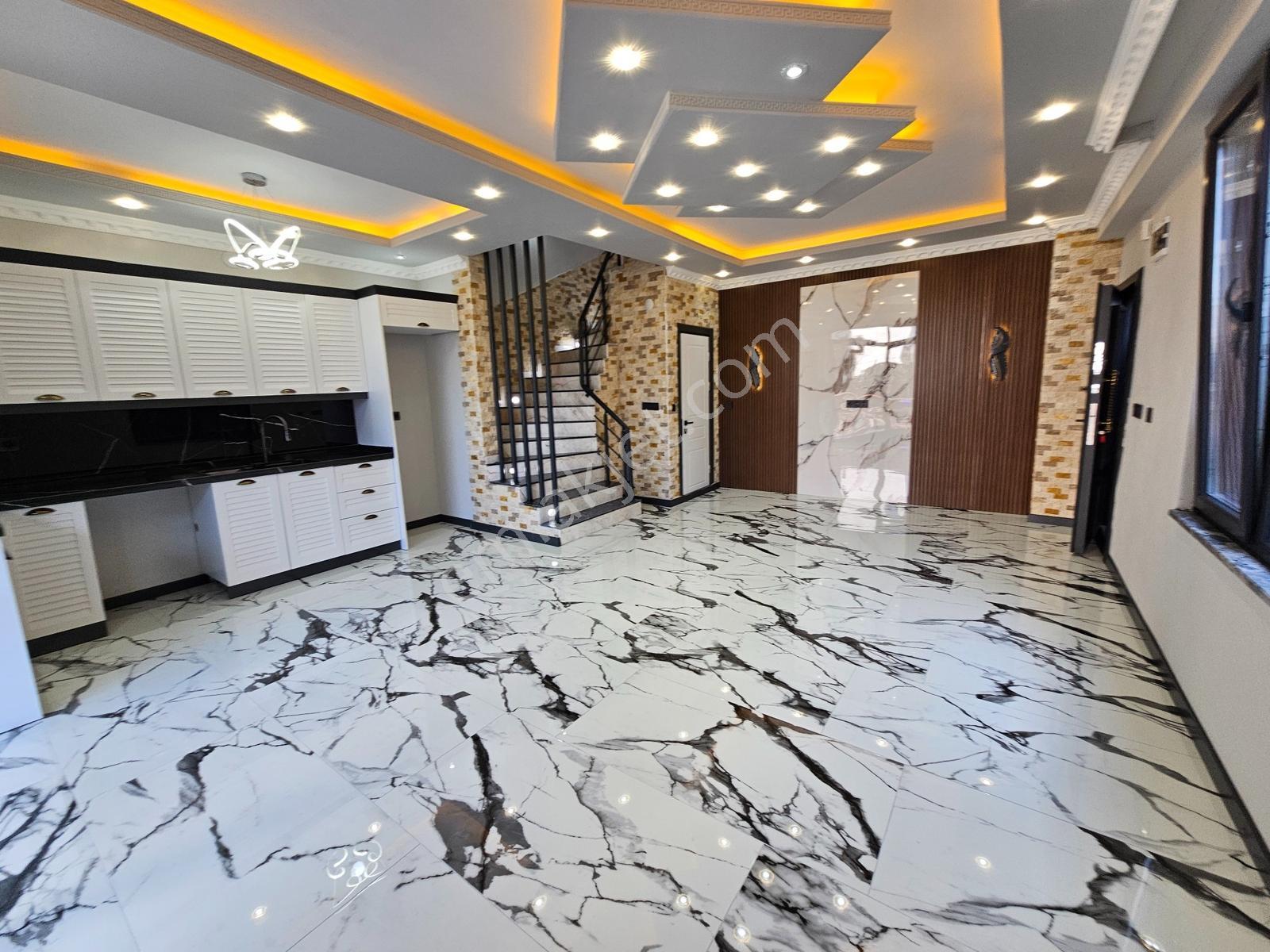 4+1 Müstakil Havuzlu ,denize Yürüme Mesafesinde Kiralık Villa - Görsel 17