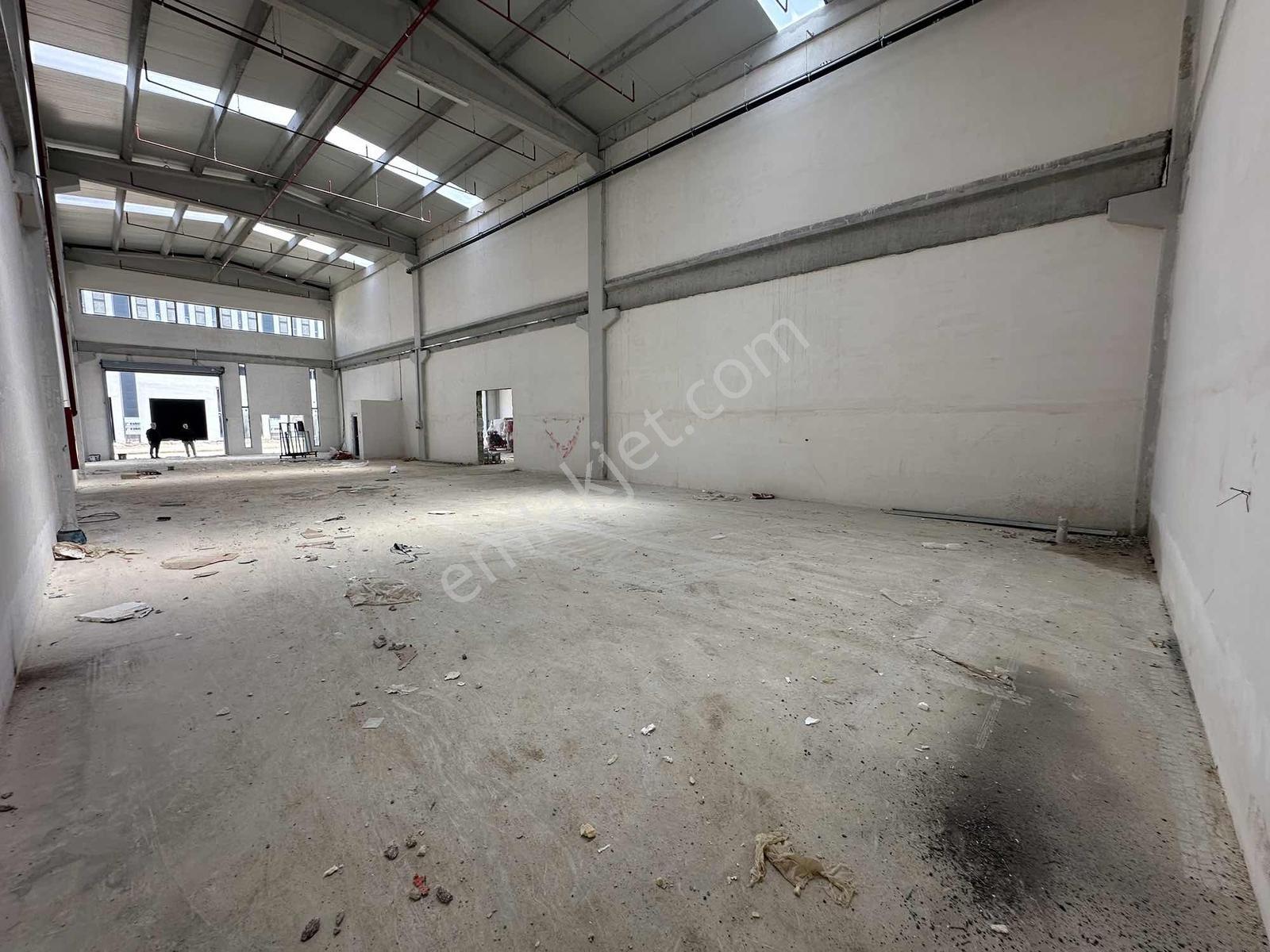 Akyurt Ravlı Sanayi Sitesi 360m2 Kullanımlı Satılık - Görsel 8