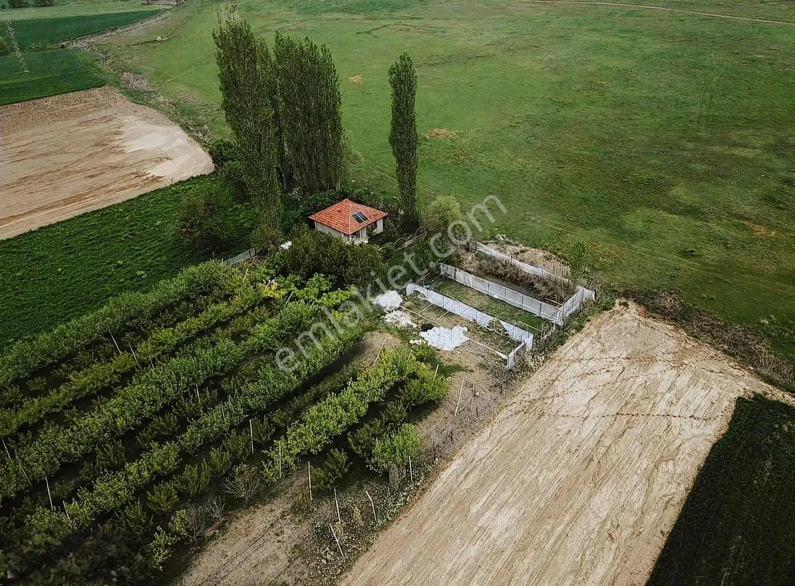 Kolçan Emlaktan Tavşanlı Yolu Üstünde Satılık Hobi Bahçesi - Görsel 8