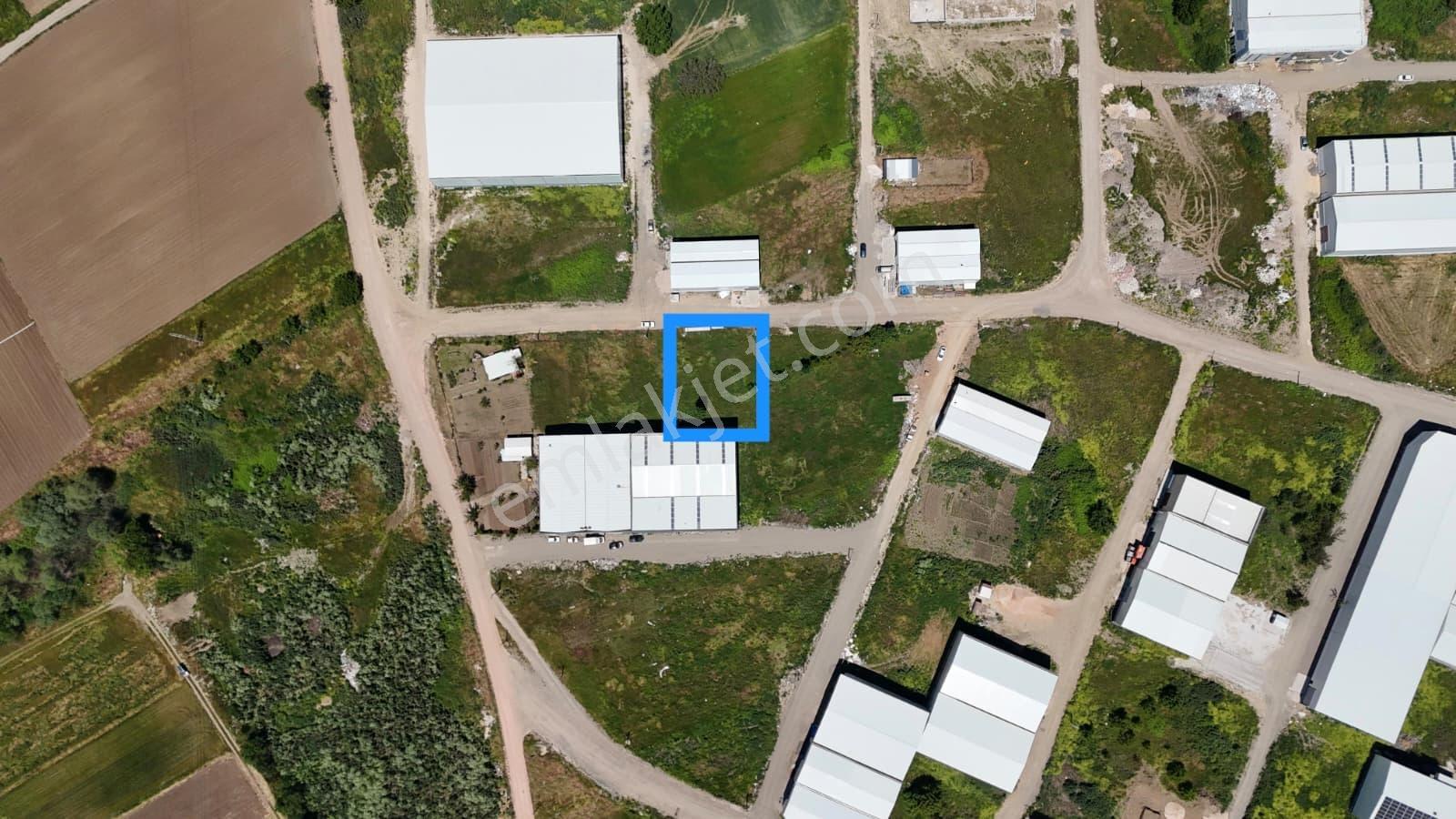 Bursadabul'dan Yalıntaş Mah. Sanayi İmarlı Arsa 702 M2