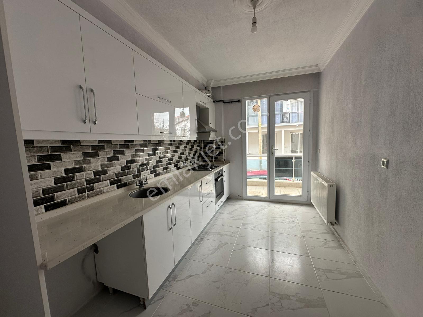 Menemen Zeytinlik Mahallesi’nde 3+1 Bahçe Kullanımlı Kiralık Daire - Görsel 21