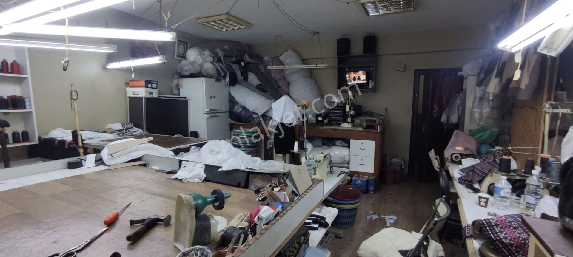 Emlak Uzmanı'ndan Zeytinburnu Gökalp Mahallesi'nde İş Hanı İçerisinde Satılık Ofis - Görsel 3