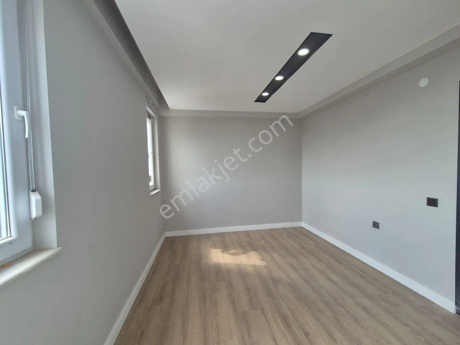 Göçerlerde Şehir Hastanesi 2 Km Havuzlu Site İçi*1+1 Daire - Görsel 2