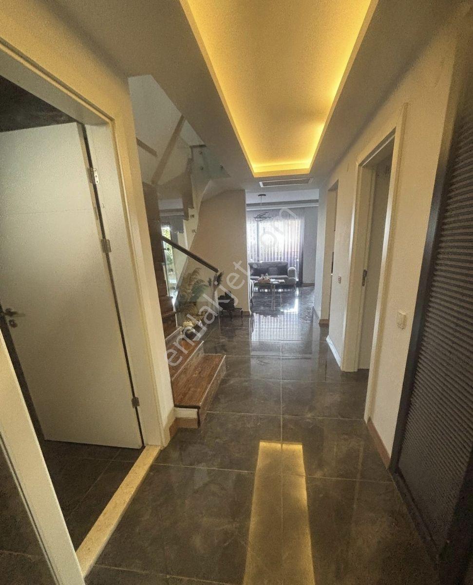 Kuşadası Kadınlar Denizinde | Lüks Müstakil 3+1 Villa - Görsel 32
