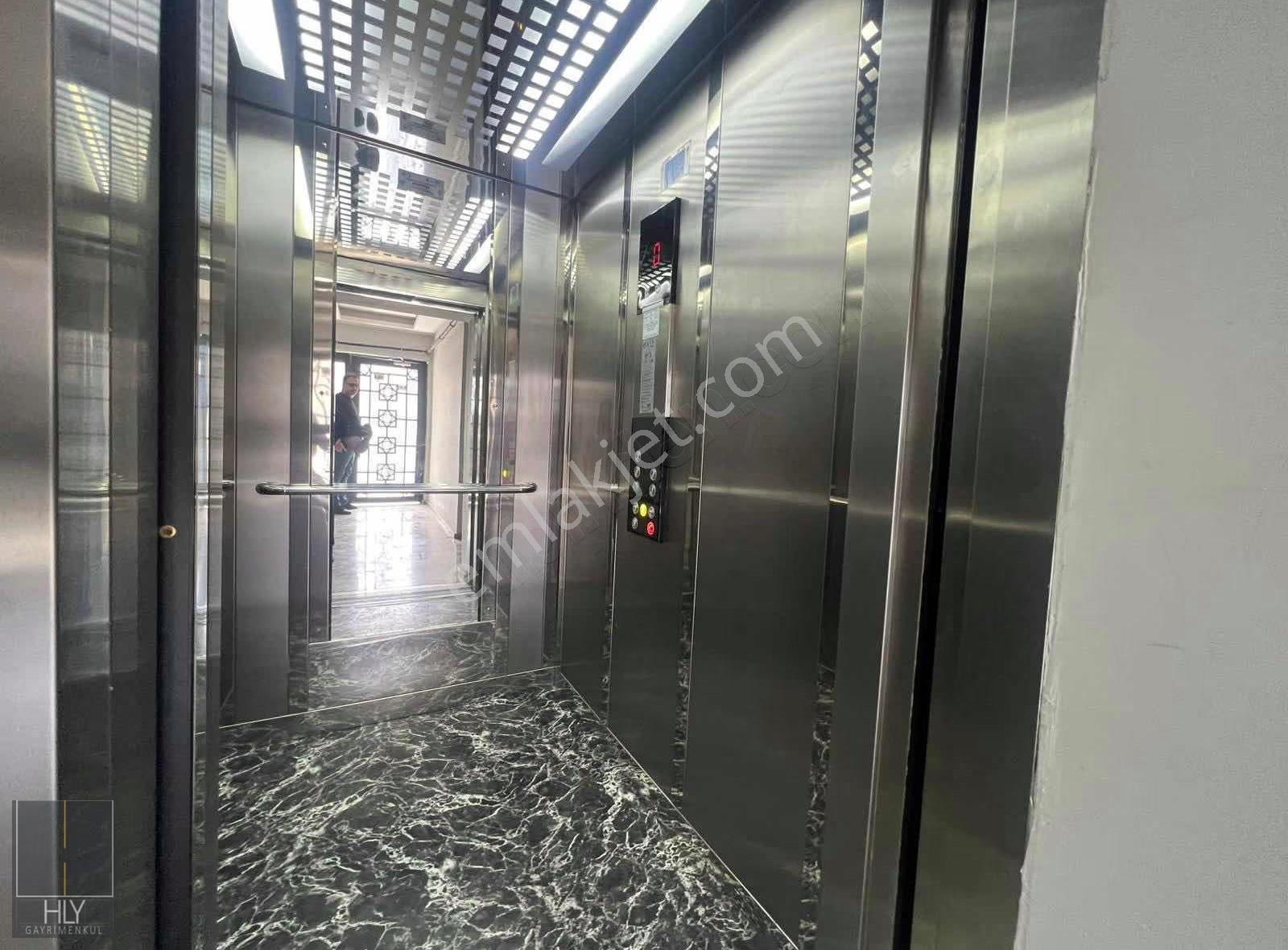 Hly Gayrimenkuldn Cevreyolu Üzeri 2+1 Arakat 100m2 Satılık Daire - Görsel 11