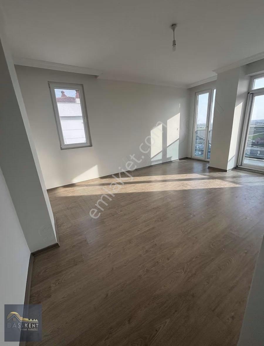 Emniyet Yanı Lüks Ön Cephe 2+1 Kiralık Daire