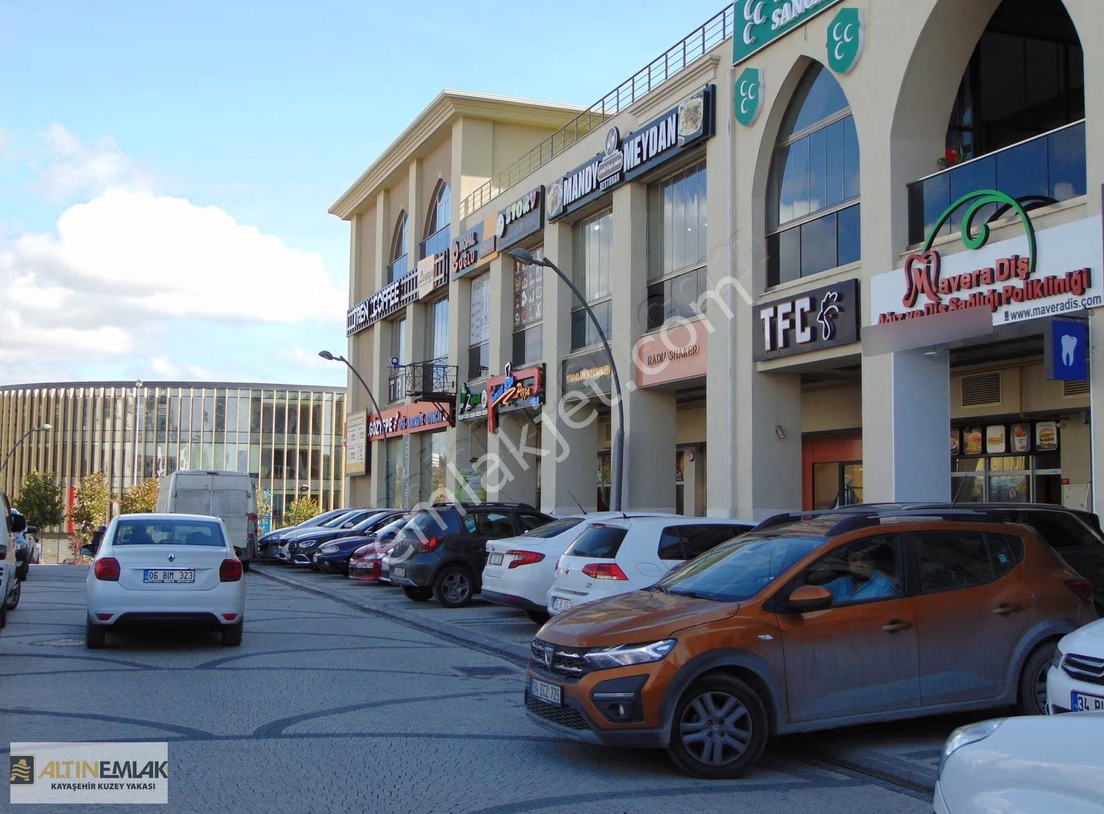 Park Mavera 1'de Meydan Cephede Kiralık 375 M2 Dükkan - Görsel 4