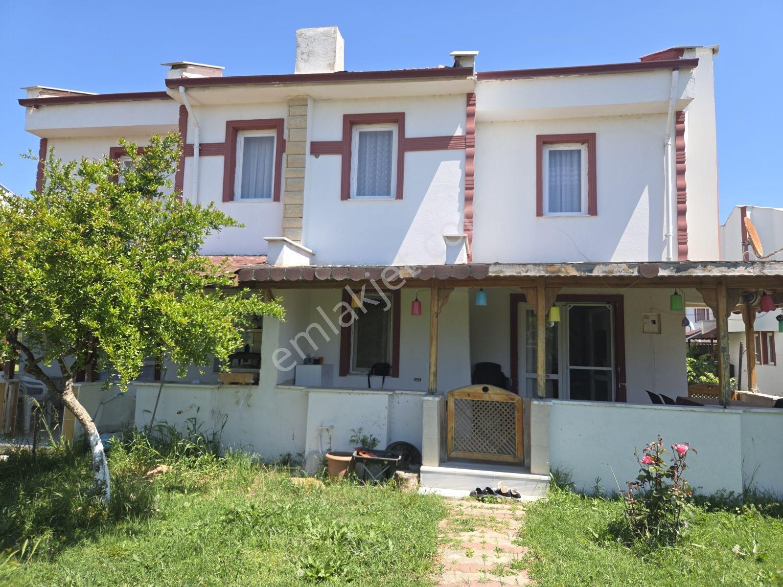 Keşan Erikli Dinlence Tatil Sitesin'de Bahçeli Satılık Dubleks