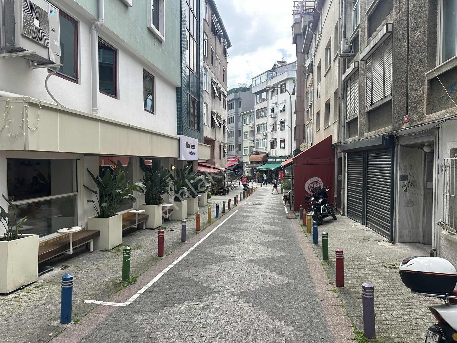 Kadıköy Osmanağada Full Eşyalı 1+1 - Görsel 15