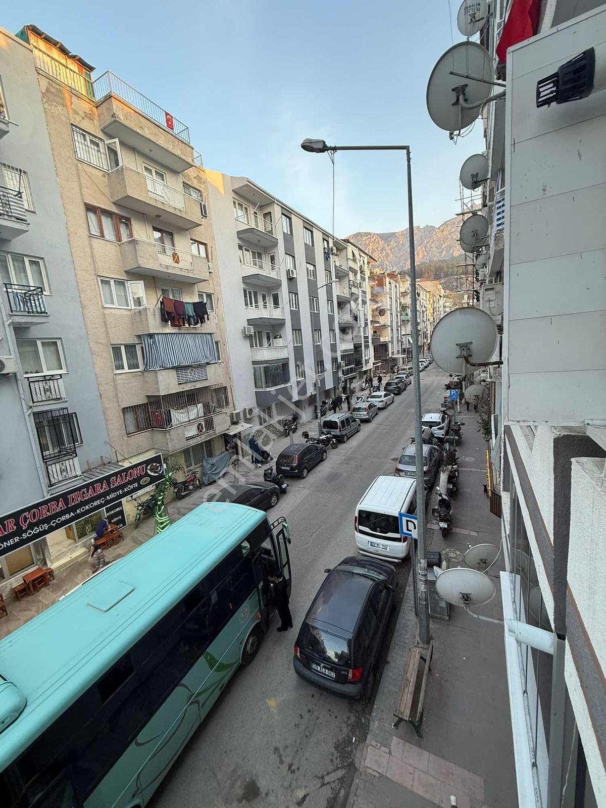 Ersoy'dan Alaybey Beşyol Cadde Üzerinde 2+1 A.mutfak Daire - Görsel 4