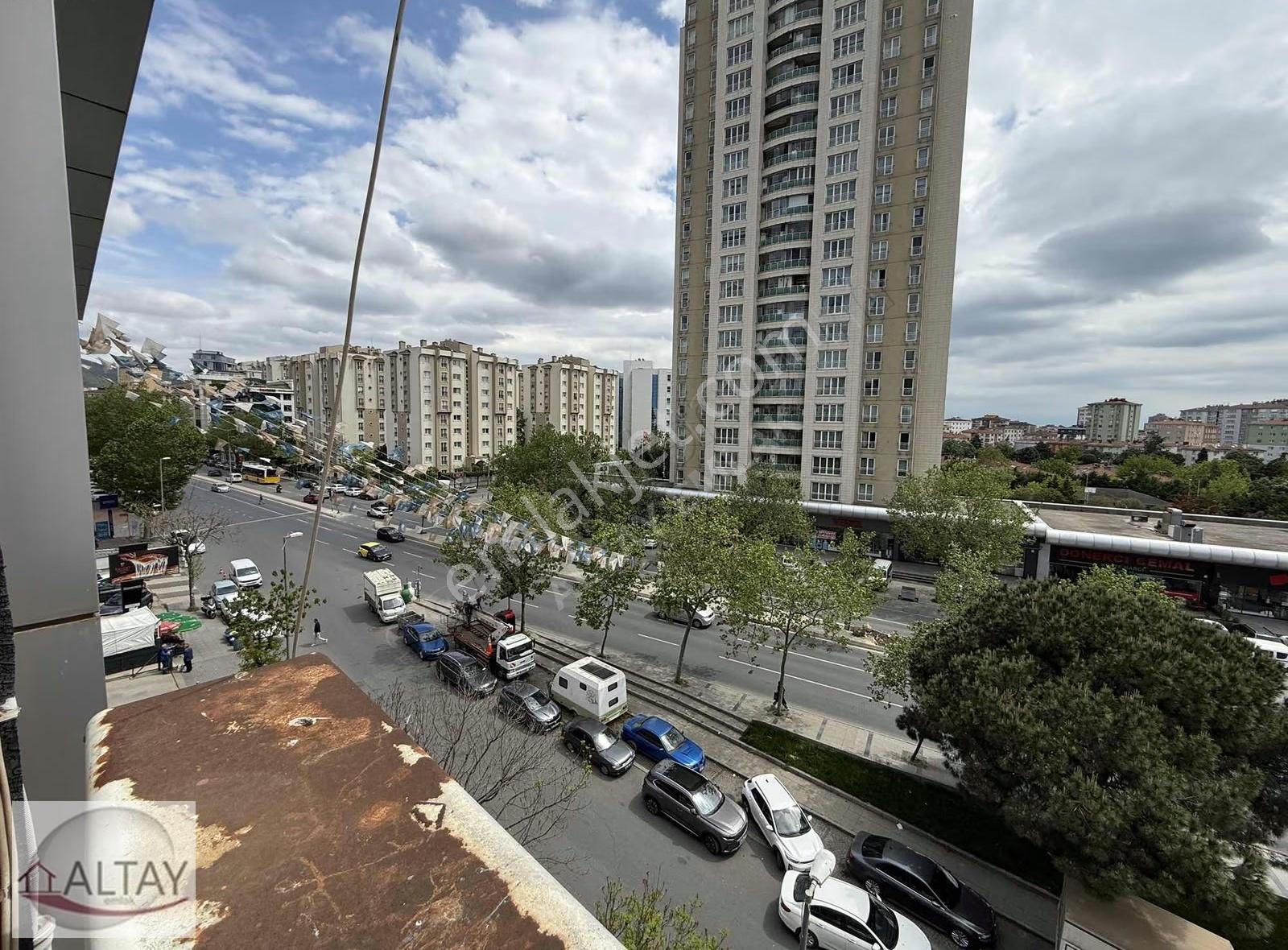 Küçükbakkalköy'de Ana Cadde Üstü 100m² Kiralık Ofis - Görsel 10