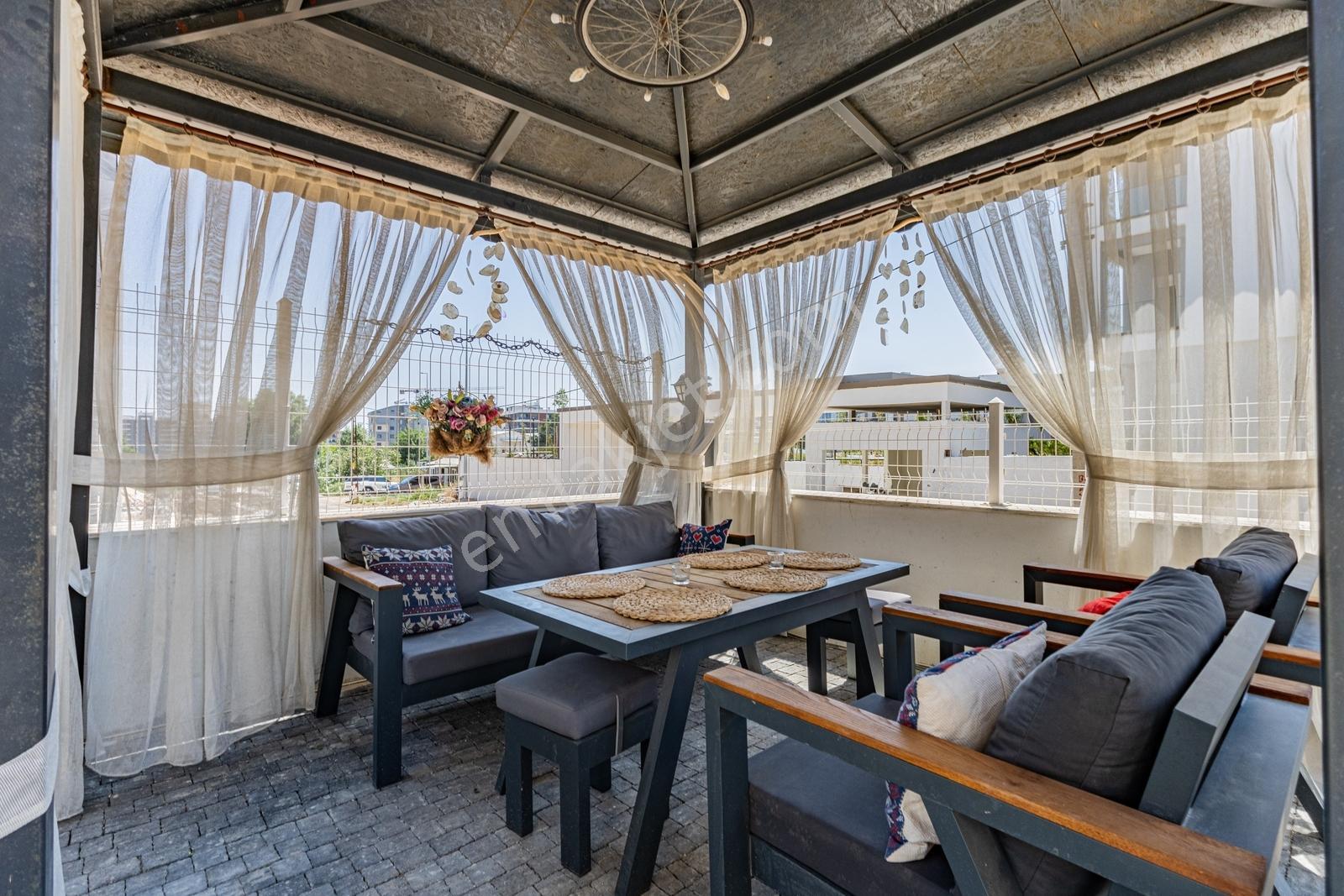 Altıntaş'ın Kalbinde İskanlı, Sıfır, Havuz Manzaralı 3+1 Villa - Görsel 17