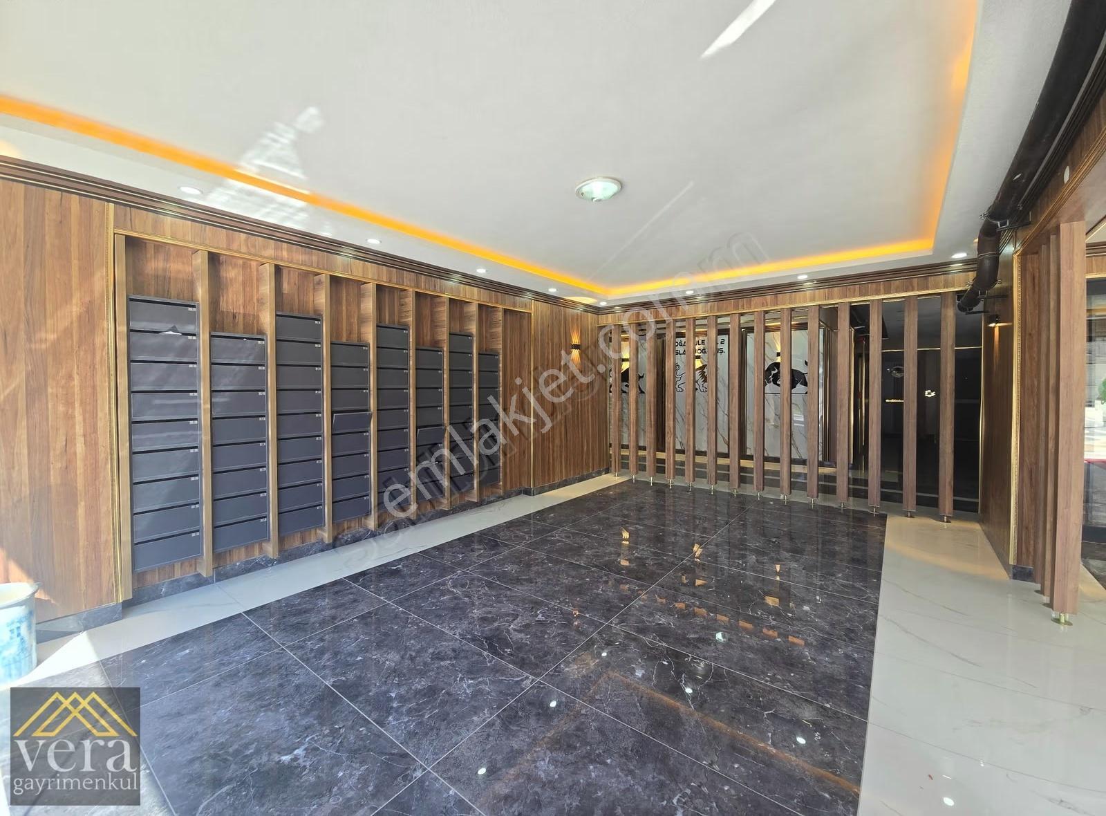 Sitede 13. Kat 4+1 Full Manzaralı İskan-mantolama Geniş Balkon - Görsel 35