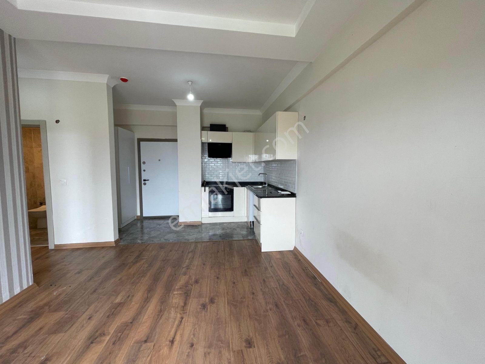 Hatip'te Site İçinde 1+1 Cephe Seçenekli Daireler - Görsel 11