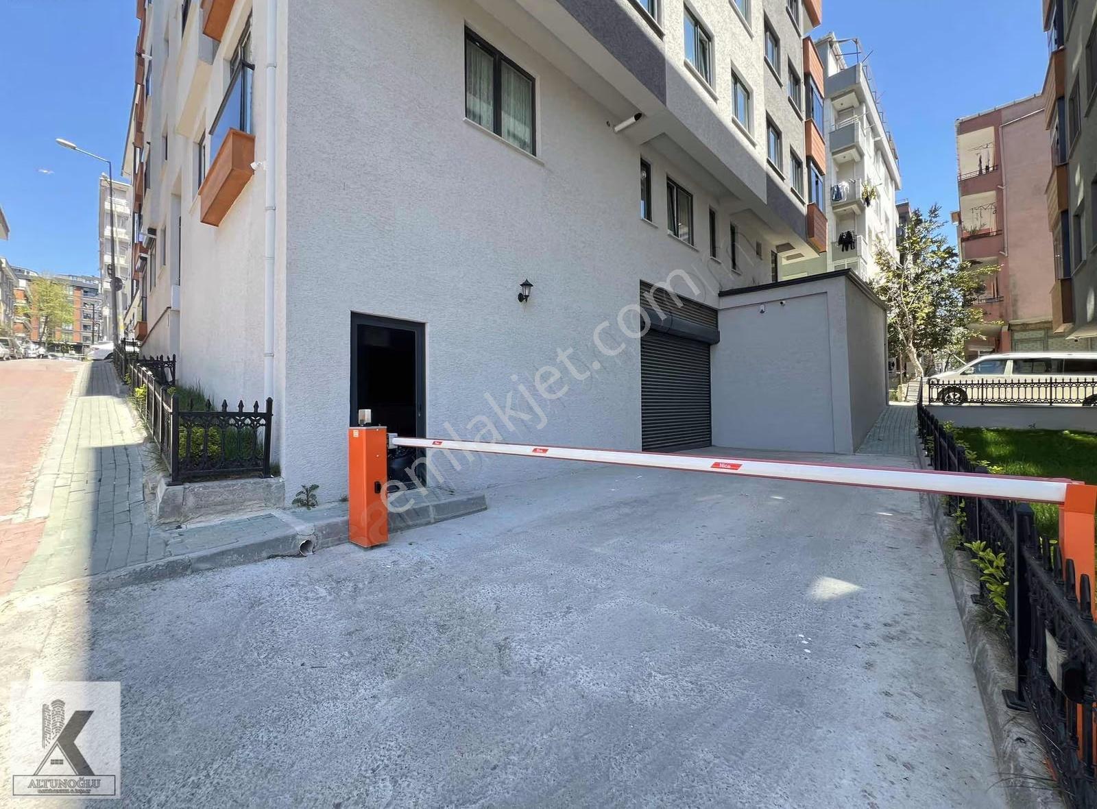 Altunoğlu"ndan Site İçinde 2+1 Ebeveyn Banyolu Otoparklı Ara Kat - Görsel 22