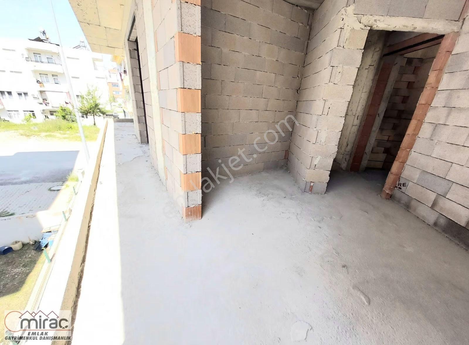 Kavaklı Mahallesinde Asansörlü 2+1 Arakat Sıfır Daire - Görsel 3