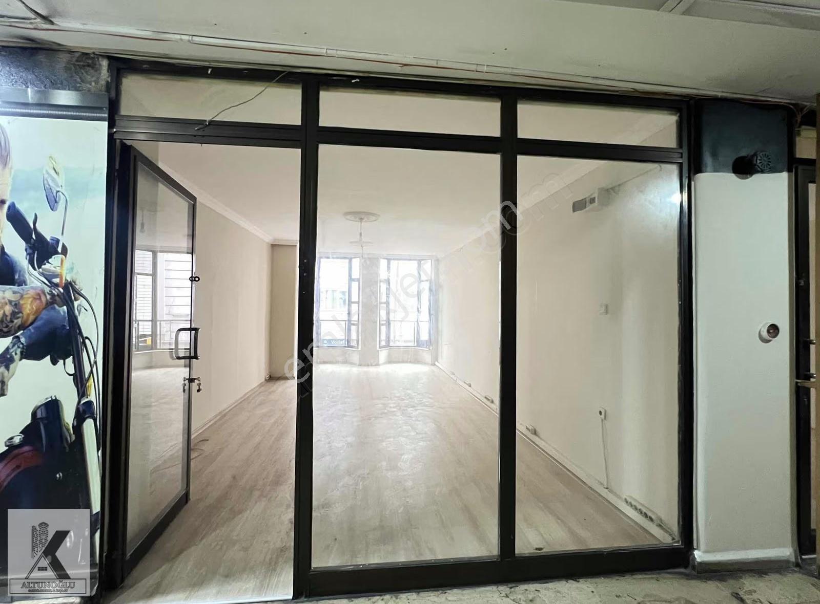 Altunoğlu"ndan Şirinevler Meydan"da İş Hanı İçinde Kiralık Ofis - Görsel 12